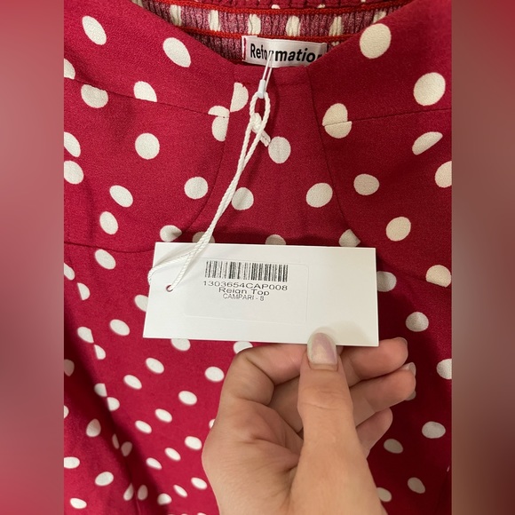 Reformation Reign Top in Campari size 8 - Picture 8 of 8